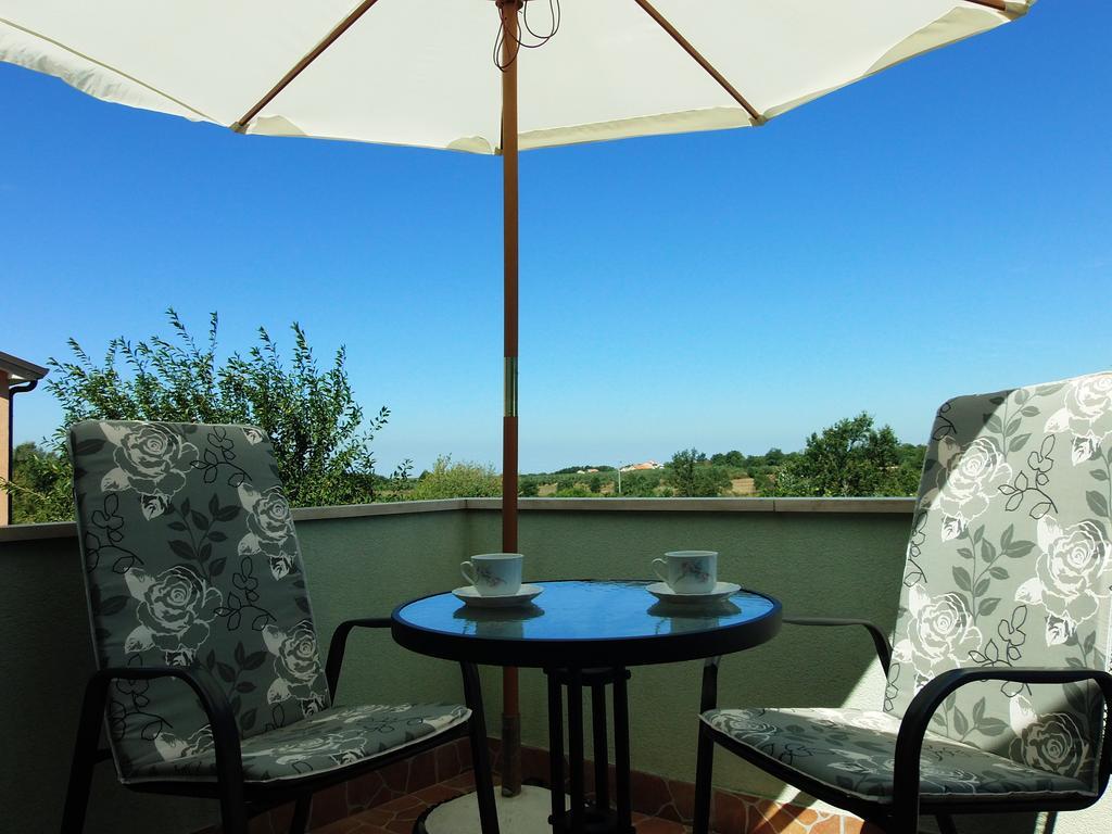 Apartment Cajt Umago Esterno foto